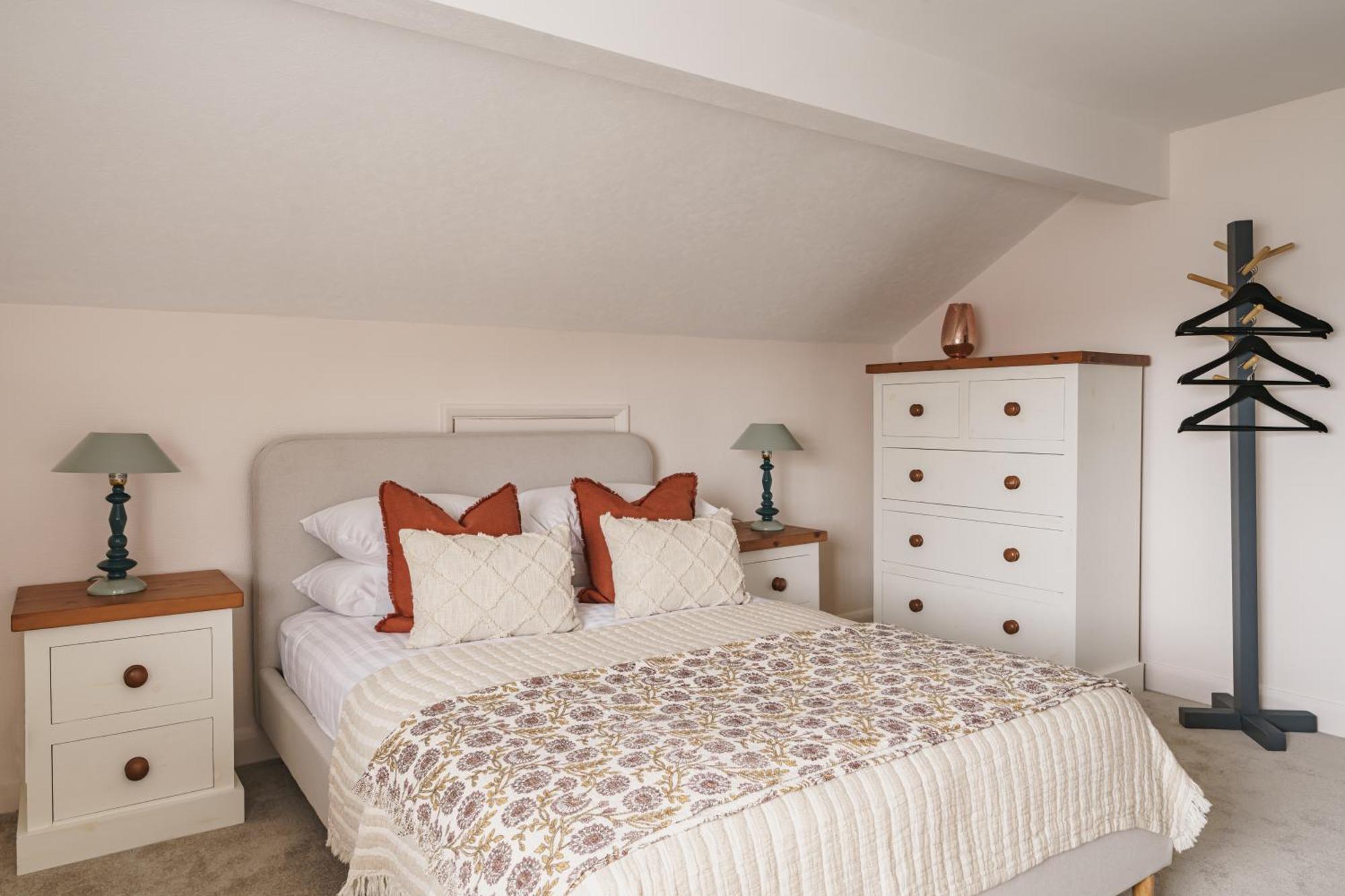 Sylvan Wood, Gorgeous Views Villa