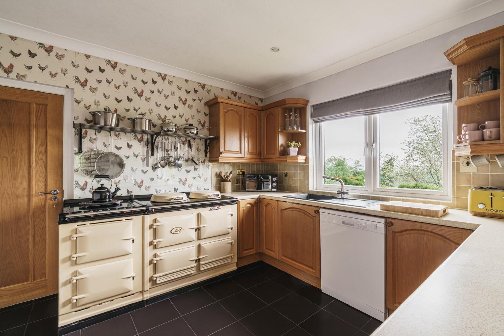 Sylvan Wood, Gorgeous Views Villa